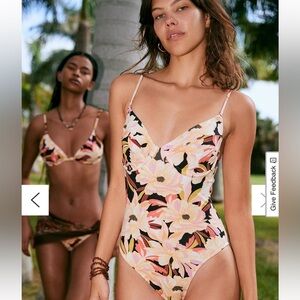 BILLABONG standard dreamstate floral underwire one piece +++ large+